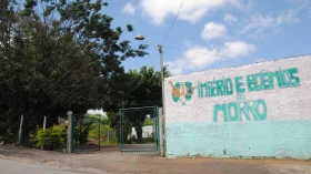 Morro fecha barracão e promete surpresas para o carnaval
