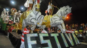 Boêmios da Estiva conta a história do Espelho na avenida