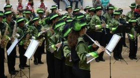 Bamuq faz show gratuito nesta sexta