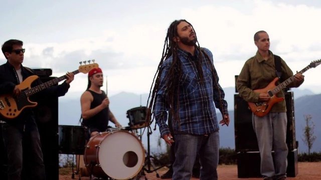 A Tropa celebra aniversário de 10 anos em Taubaté