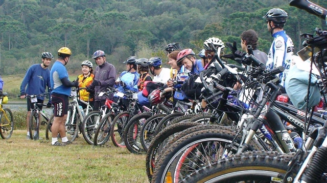 Cicloturista conta sobre viagem à Nova Zelândia