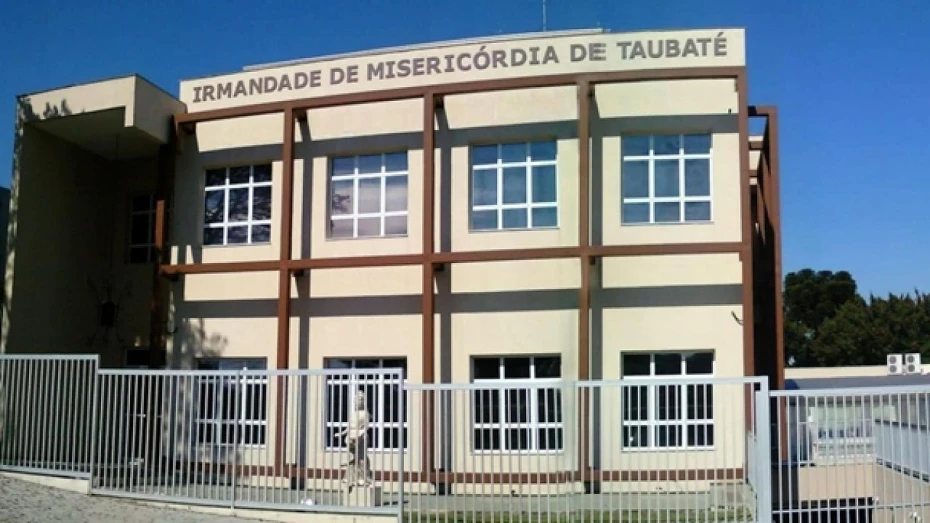 Irmandade de Misericórdia prepara Carnaval para idosos