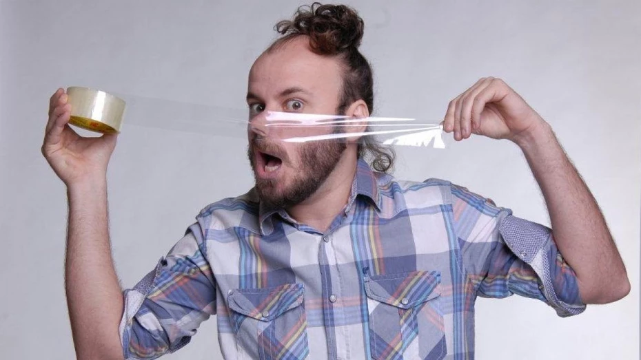 Quintas de Humor recebe humorista Paulinho Serra Quintas de Humor recebe humorista Paulinho Serra