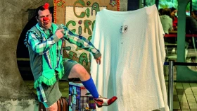 Grupo Circo de Trapo apresenta Dupla de Dois