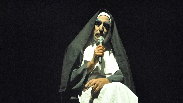 Irmã Selma lota Teatro Metrópole