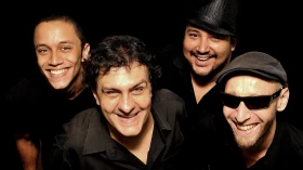 Toninho Mattos realiza show especial de feriado