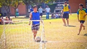 Sesc promove futebol de dupla neste sábado