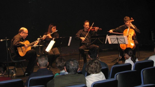 Quarteto Magazine é destaque neste domingo no Sesc