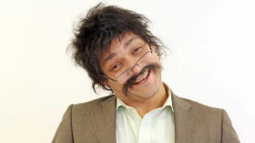 Eduardo Sterblitch retorna a Taubaté com show do Poderoso Castiga
