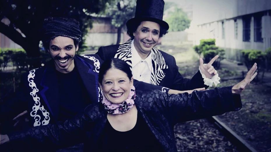 Projeto Tomaraquidê apresenta espetáculo na Praça Santa Terezinha