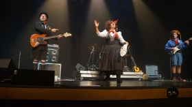 Palhaça Rubra leva diversão e música ao Sesc Taubaté