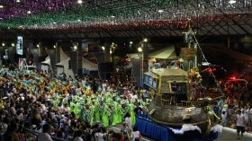 Lei proíbe vendas de bebidas em garrafas de vidro no Carnaval