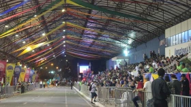 Escolas do Grupo Especial desfilam neste domingo