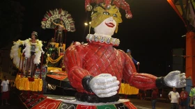 Com “paradona”, Santa Fé surpreende na Avenida do Povo