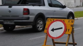 Obras interditam vias em duas regiões da cidade