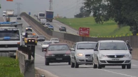 Rodovias devem ter movimento intenso no feriado