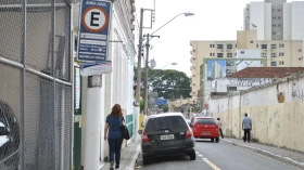 Empresas entregam propostas para nova Zona Azul Empresas entregam propostas para nova Zona Azul