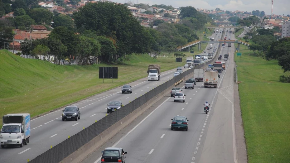  Concessionária realiza operação especial na Via Dutra