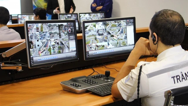 Câmeras do COI passam a fiscalizar trânsito em Taubaté
