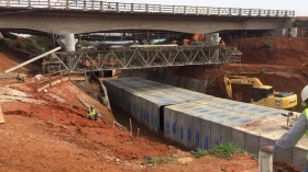 Obras em travessia sob Dutra devem se estender até dezembro