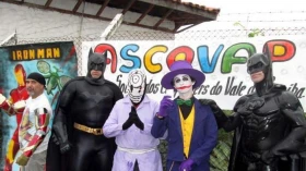 Cosplayers criam ação social na cidade