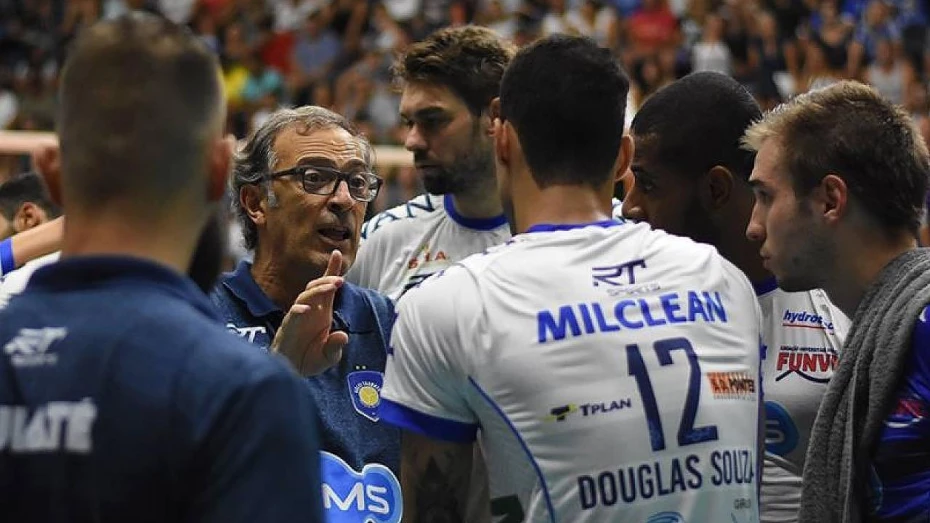 Castellani é demitido do Taubaté e Ricardo Navajas assume Castellani é demitido do Taubaté e Ricardo Navajas assume