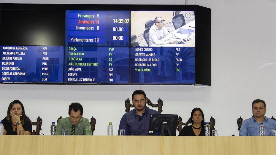 Diretor da ABC Transportes sugere tarifa do ônibus a R$ 6,07 em Taubaté Diretor da ABC Transportes sugere tarifa do ônibus a R$ 6,07 em Taubaté