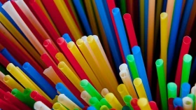 Câmara aprova projeto que proíbe utilização de canudo plástico em Taubaté  