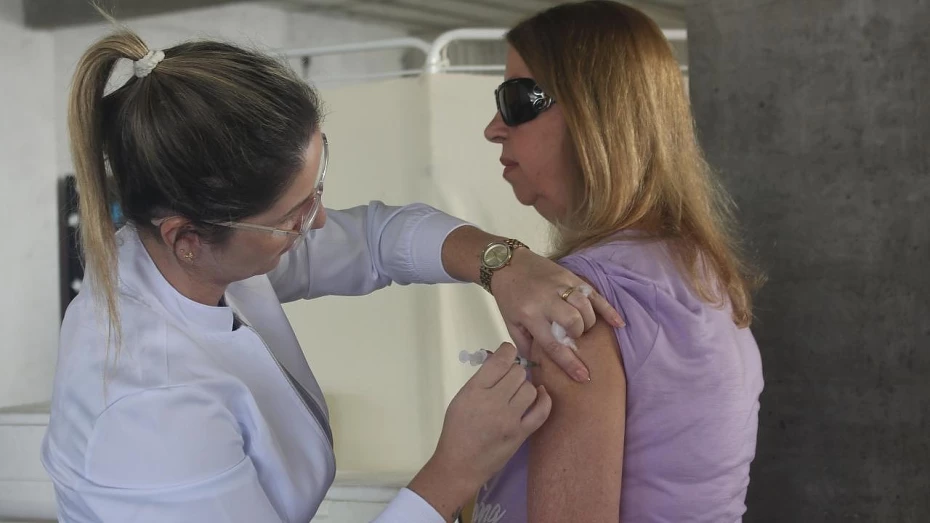 Taubaté registra três casos de influenza B durante o verão Taubaté registra três casos de influenza B durante o verão