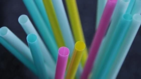 Projeto que proíbe uso de canudos plásticos segue para sanção do prefeito