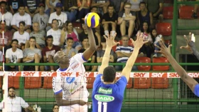 Vôlei Taubaté é superado pelo Sada Cruzeiro-MG em Contagem