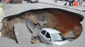 Obras em trecho com cratera na rua Juca Esteves têm início segunda-feira 