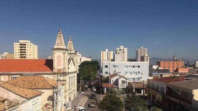 Semana começa com sol e temperaturas elevadas em Taubaté