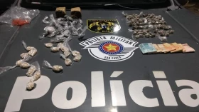 Jovem é preso com mais de 400 porções de drogas em Taubaté 
