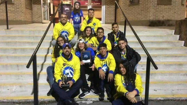 Equipe de robótica arrecada dinheiro para disputa do Mundial