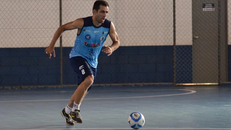 Taubaté Futsal recebe Bauru no ginásio da Vila Aparecida Taubaté Futsal recebe Bauru no ginásio da Vila Aparecida