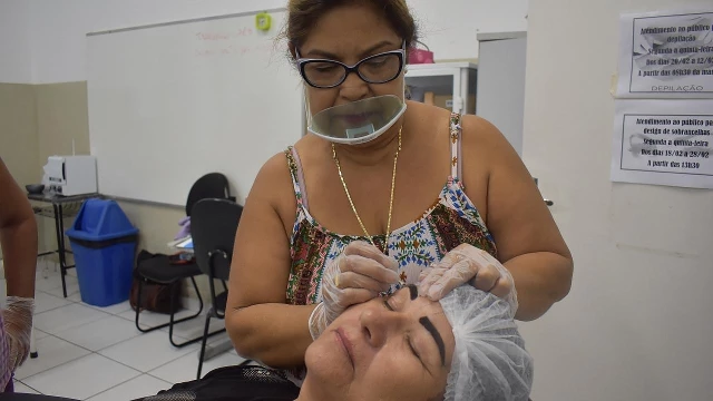 Prefeitura de Taubaté abre inscrição para 40 vagas na Escola da Beleza