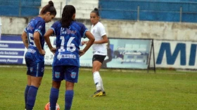 Taubaté foca em adversários cariocas no Brasileiro de futebol feminino