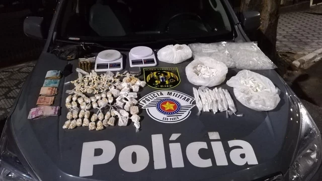 Homem é preso com mais de mil porções de drogas em Taubaté
