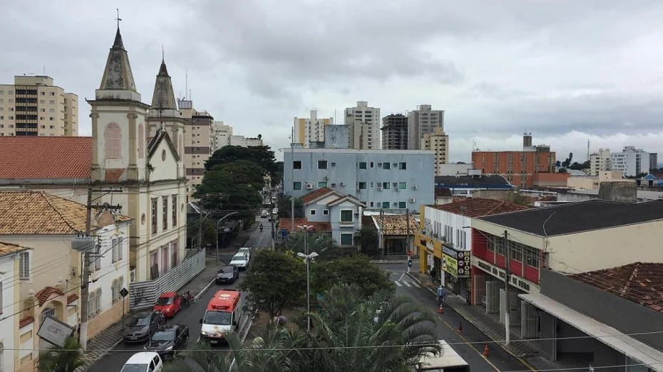 Fim de semana começa com chuva em Taubaté e região Fim de semana começa com chuva em Taubaté e região