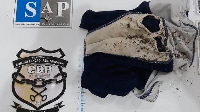 Dois são barrados tentando entrar com maconha no CDP de Taubaté