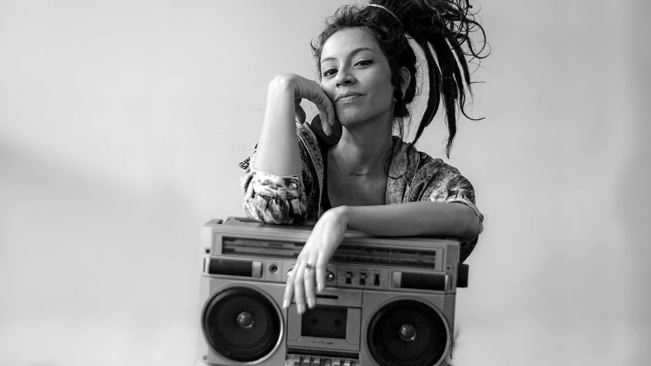 Marina Peralta realiza show no Sesc Taubaté nesta sexta-feira 