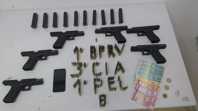 Polícia apreende armas e munições na Rodovia Carvalho Pinto