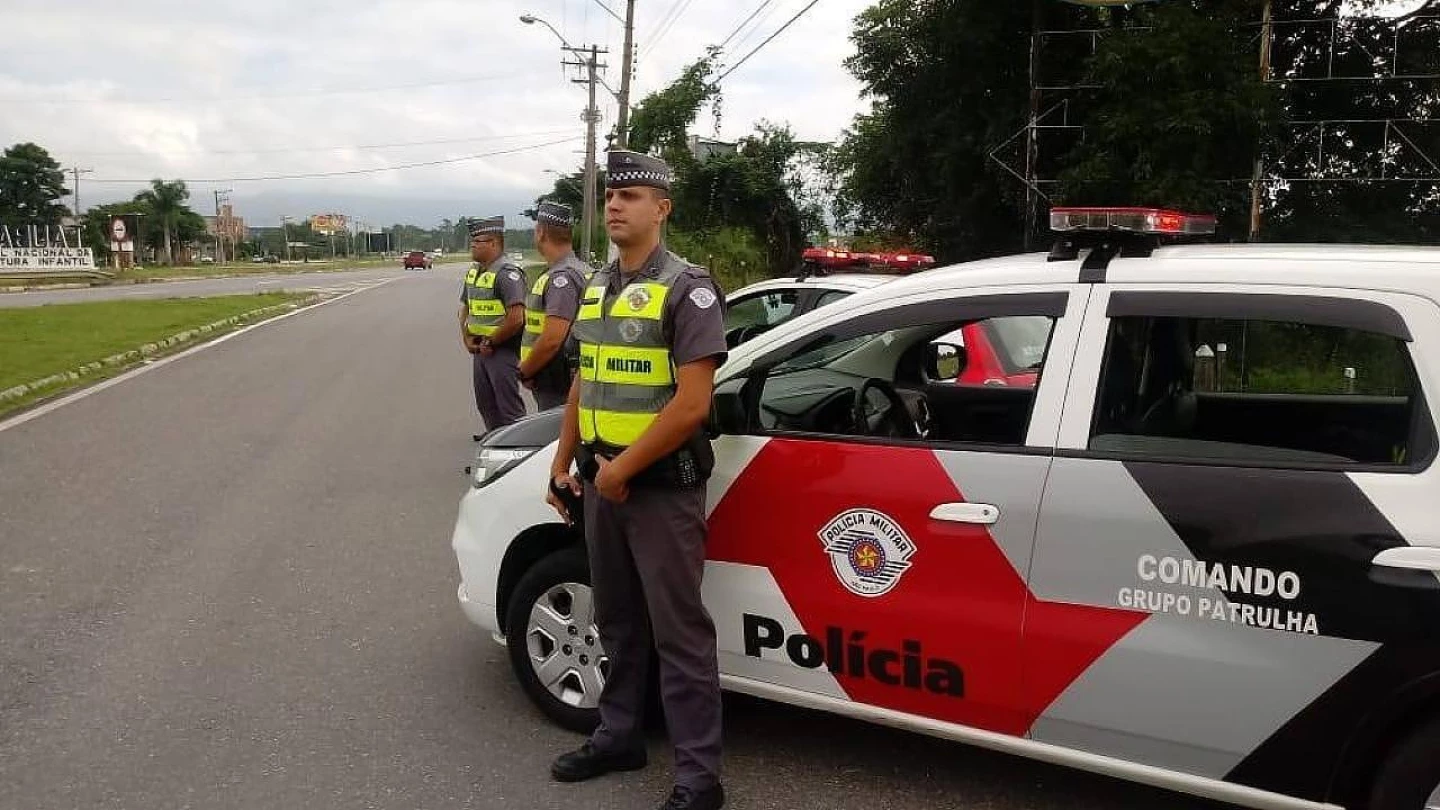Homem é morto com nove tiros e outro fica ferido no São Gonçalo