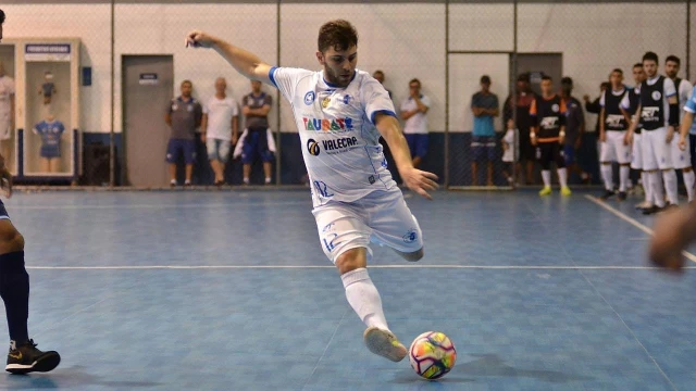  Taubaté e Intelli fazem primeira partida da decisão da Copa Paulista