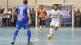 Taubaté tropeça em casa e se complica na briga pelo título da Copa Paulista Taubaté tropeça em casa e se complica na briga pelo título da Copa Paulista