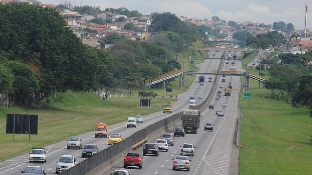  Via Dutra conta com operação especial durante o feriado prolongado 