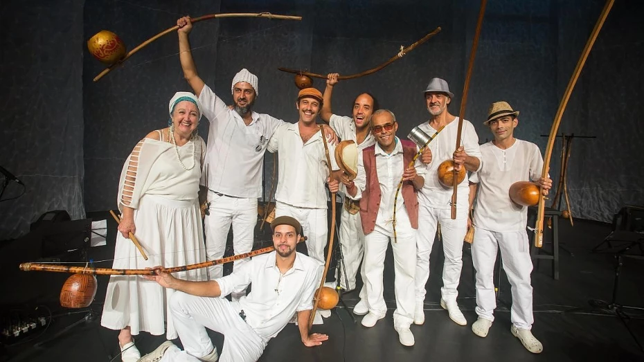 Sesc Taubaté recebe apresentação de Orquestra de Berimbaus no feriado Sesc Taubaté recebe apresentação de Orquestra de Berimbaus no feriado