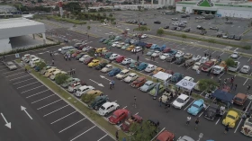 Encontro de carros antigos é atração em Taubaté 