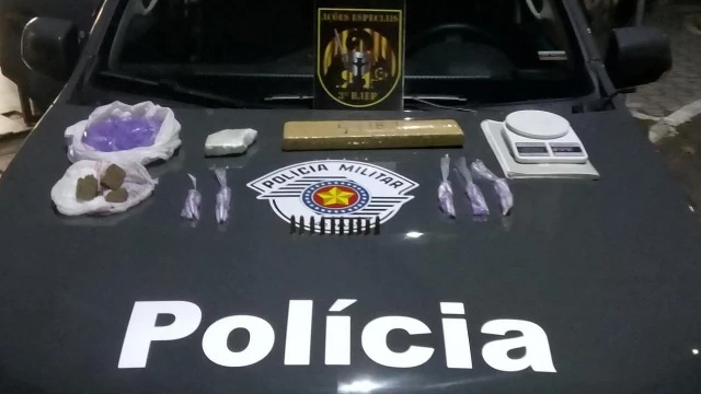 Baep apreende drogas e munições em Taubaté